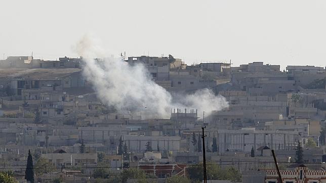 El Estado Islámico iza su bandera en el este del enclave sirio-kurdo de Kobani