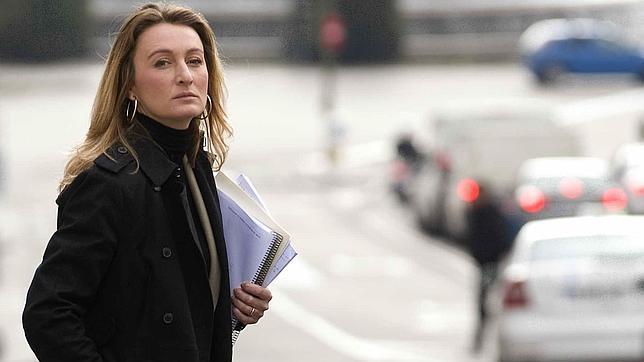 Andrea Fabra: el dilema entre la familia y la política