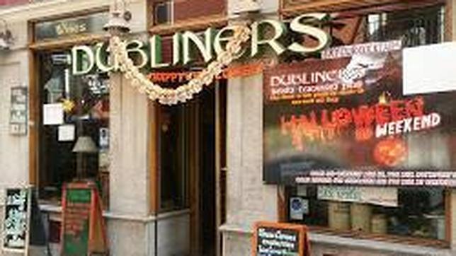 El local Dubliners lleva en su nombre y en su estética el ambiente y la esencia del pub
