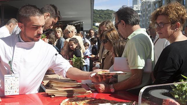 Pizzas en la jornada popular de San Sebastián Gastronómika