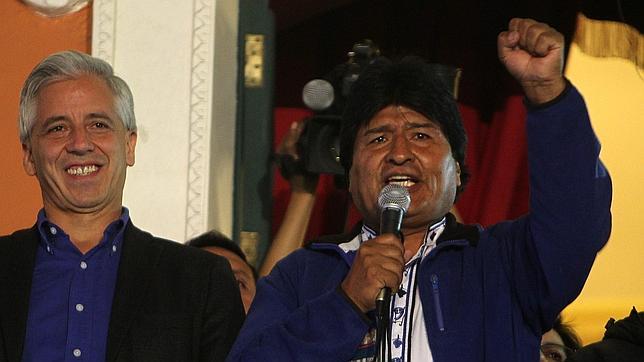 Evo Morales dedica su triunfo «antiimperialista» a Fidel Castro y al fallecido Hugo Chávez