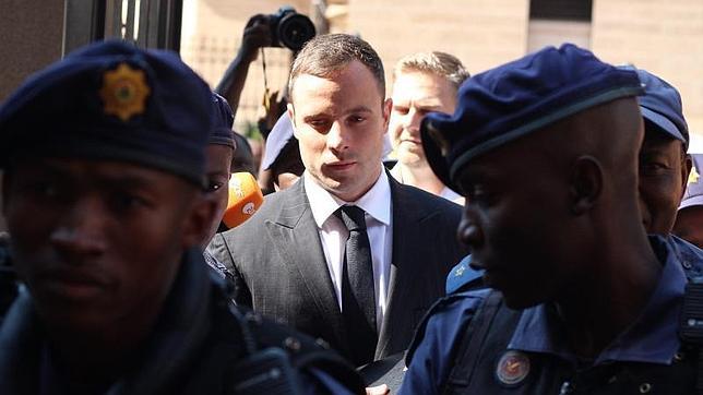 La defensa pide para Pistorius tres años de trabajos comunitarios para evitar la cárcel