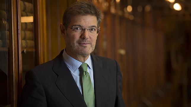 Rafael Catalá: «La prisión permanente tiene perfecto encaje penal»