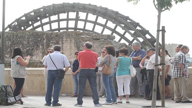 Vecinos reclaman la recuperación integral de la Noria del Molino de la Albolafia