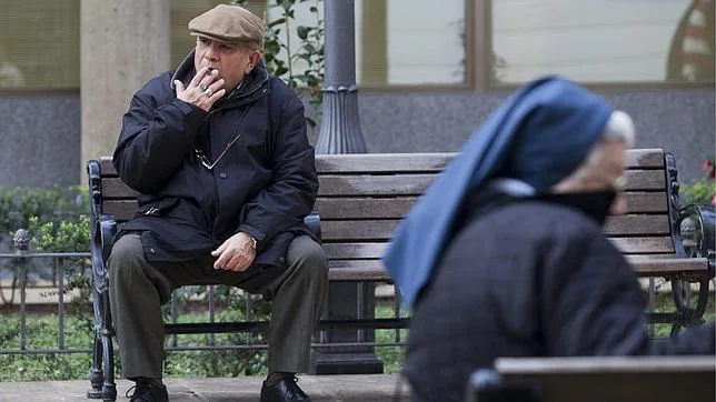 Dentro de poco podría ser difícil ver a alguien fumando en los parques londinenses