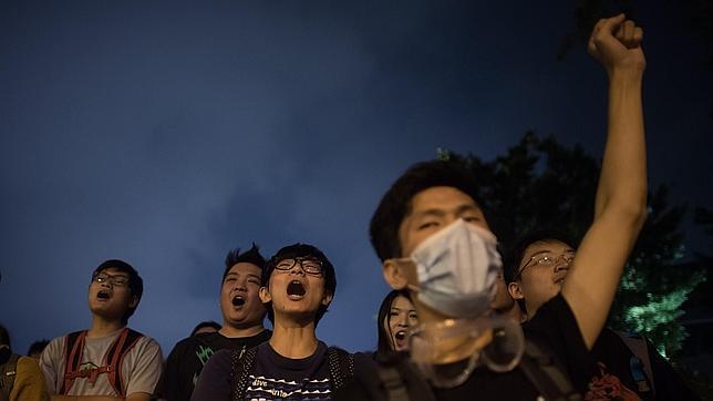 Jóvenes manifestantes en Hong Kong durante las protestas