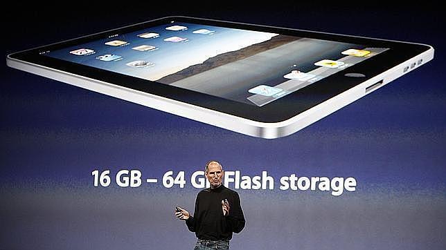 Steve Jobs presenta el iPad