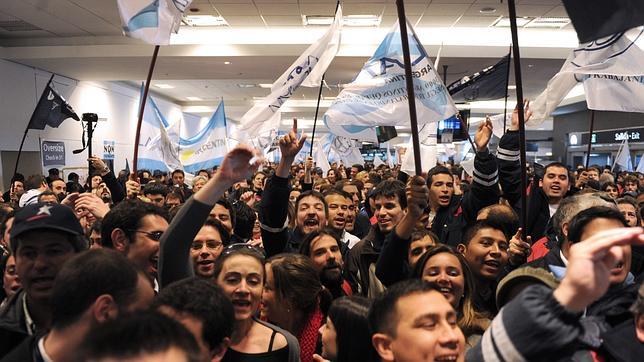 Casi la mitad de los trabajadores en Argentina cobra en «negro»