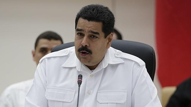 Maduro y su ministro se contradicen en las cifras del crimen de Robert Serra