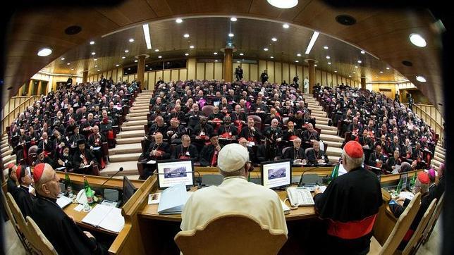 El Sínodo confirma una Iglesia «de puertas siempre abiertas, sin excluir a nadie»