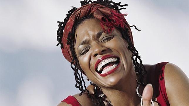 Dee Dee Bridgewater una de las cantantes más aclamadas de los últimos años