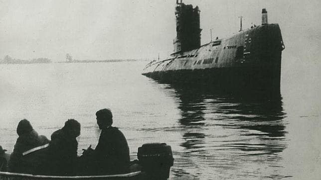 El submarino U-137 a 15 kilómetros de la base militar de Karlskrona, en 1981