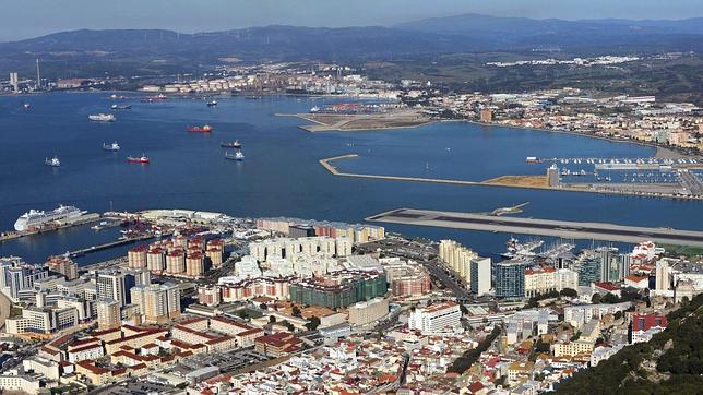 Detenidos un abogado y tres guardias civiles en operaciones contra el blanqueo