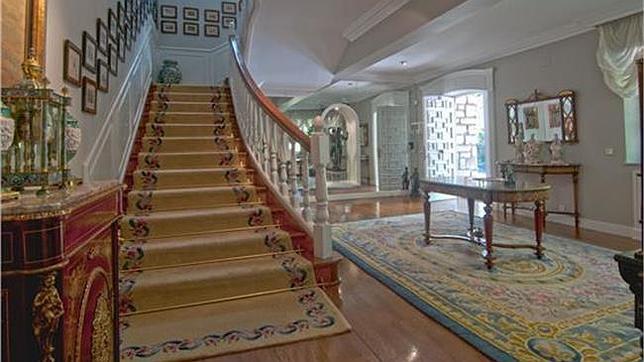 La propiedad se reparte entre 8 dormitorios y 7 cuartos de baño