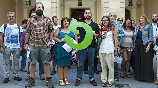 Cómo controla Izquierda Unida a Ganemos