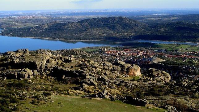 Viaje de leyenda a la cueva de la Mora: cuando lo autóctono se vuelve exótico