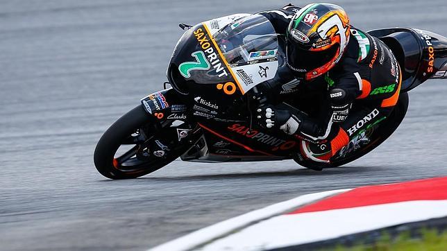 Efrén Vázquez gana en Malasia por delante de Miller y Rins