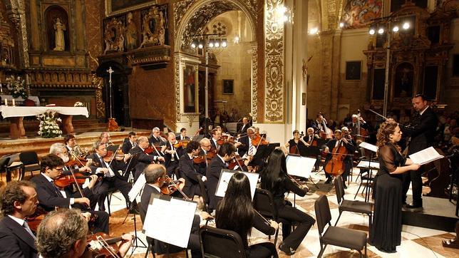 Mozart y la Orquesta se unen por Cáritas