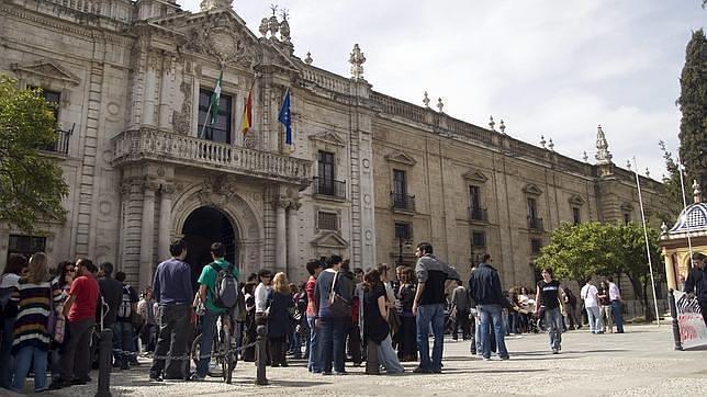 La Universidad de Sevilla quiere exponer sus fondos arqueológicos