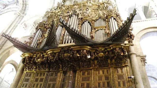 Imagen del órgano de la Catedral de Santiago de Compostela