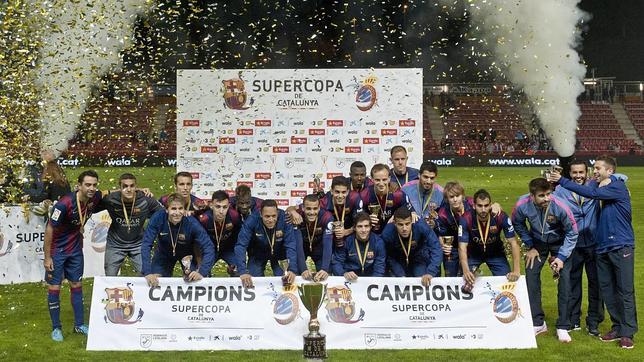 El Barcelona, en los penaltis, logra la primera Supercopa de Cataluña