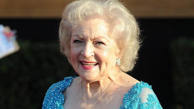 Salchichas y vodka: el secreto de la longevidad de Betty White