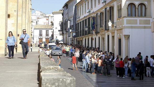 Más de 2.500 solicitudes para una beca del Cabildo