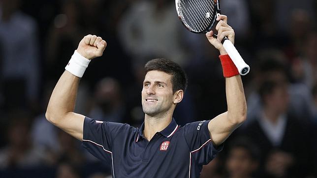 Djokovic supera a un combativo Murray