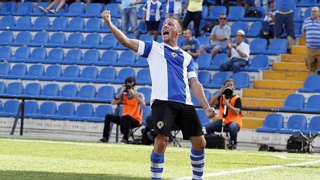 Martins apura para jugar ante el Mestalla, Granell vuelve y Chechu se retira con molestias