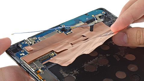 Los cables y conectores delicados