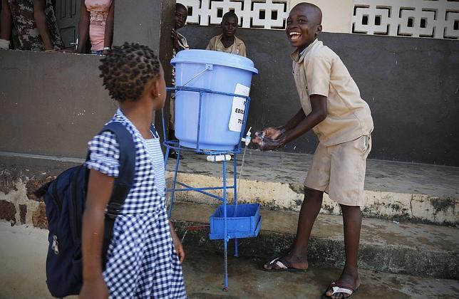 El Banco Mundial destina casi 1.000 millones de dólares para frenar el ébola