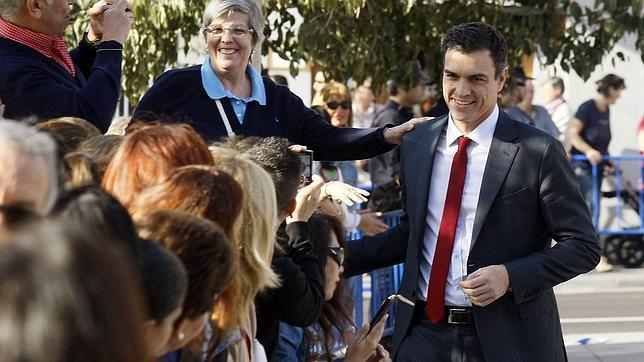 Pedro Sánchez pierde el AVE a Valencia y el que coge sufre una avería