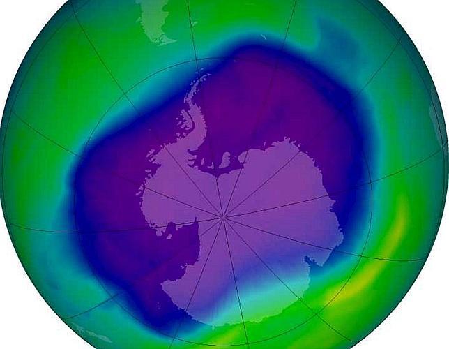 Imagen de satélite del agujero de ozono sobre la Antártica