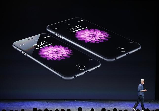 ¿Por qué en todos los anuncios de iPhone 6 aparece la hora 09:41?