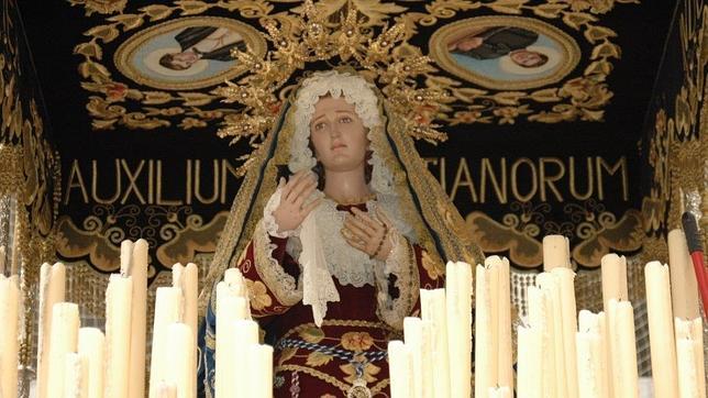 La hermandad con el paso más grande de Alicante abre sus puertas al público