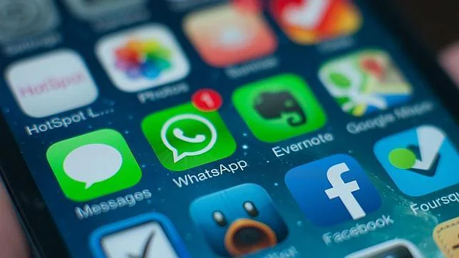 WhatsApp rompe con las excusas por culpa del doble «check»
