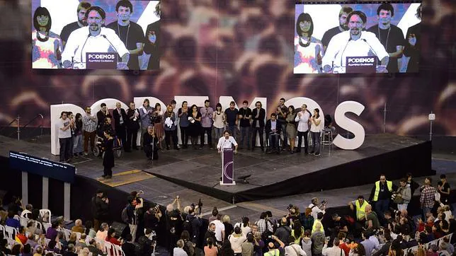 Un mítin político de Podemos