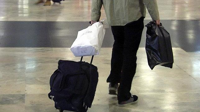 Turistas extranjeros: «España es un buen sitio para hacer compras»