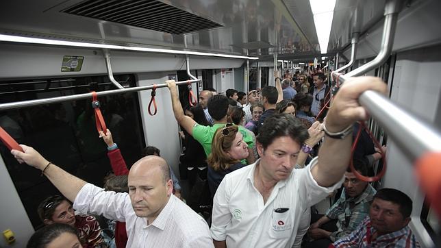 El metro de Sevilla ofrecerá cobertura para móviles a partir de este próximo viernes