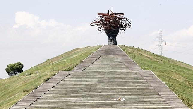 La Dama del Manzanares, de Manuel Valdés, en el Parque Lineal del Manzanares