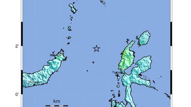 Un seísmo de 7,1 sacude el noreste de Indonesia con alerta de olas menores