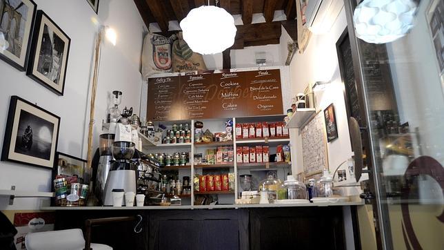 SantoCofé ofrece una gran variedad de cafés de todo el mundo