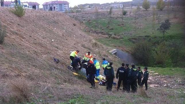 Muere un obrero tras ceder un terreno y ser succionado por una perforadora