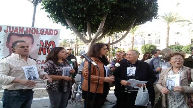 Antonia Castro, madre de Juan Holgado, durante el homenaje de hoy