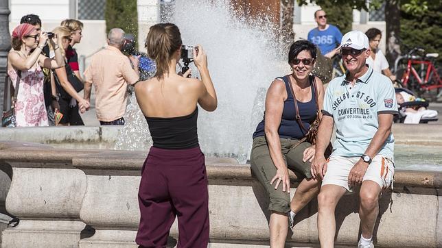 España recibió 58,3 millones de turistas internacionales hasta octubre, un 7,5% más