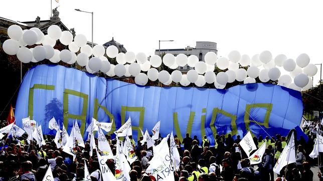 Arranca la manifestación por la vida tras la retirada de la nueva ley del aborto