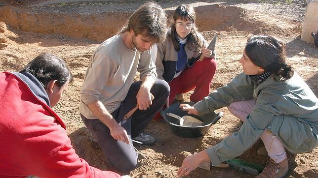 CiU resucita la memoria histórica en busca de fosas de la Guerra Civil