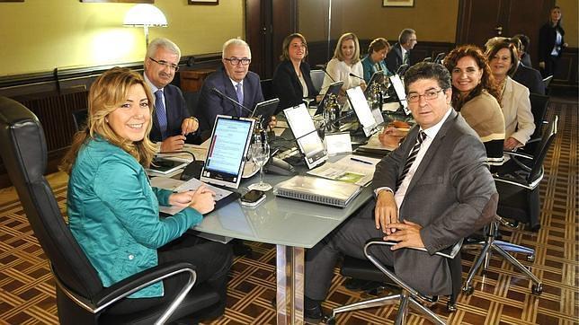 La Junta de Andalucía pide un préstamo de 250 millones de euros al Banco Europeo de Inversiones