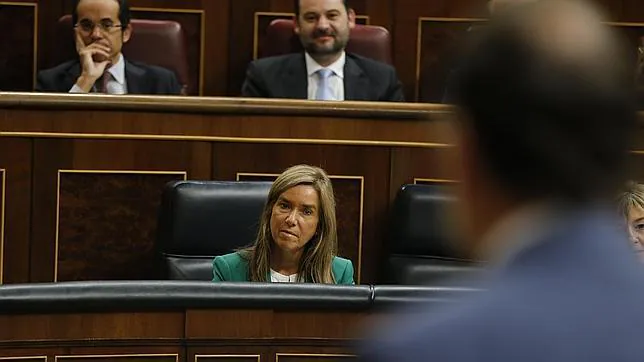 Imagen de archivo de Ana Mato en el Congreso escuchando a Mariano Rajoy
