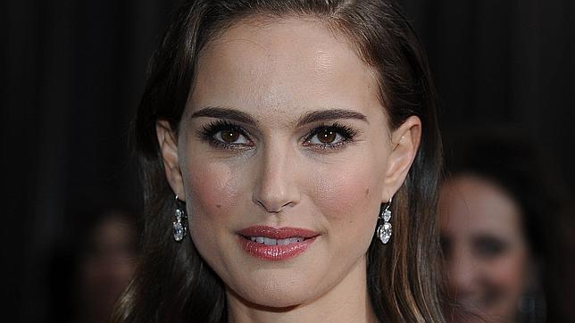 Natalie Portman quiere unirse a Michael Fassbender en la película sobre Steve Jobs